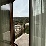 Gle-alb Agrotourism Hotel 4*
