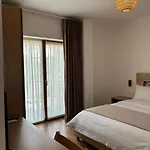 Otel Gle-alb Agrotourism
