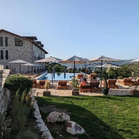 Gle-alb Agrotourism מלון Tepelene