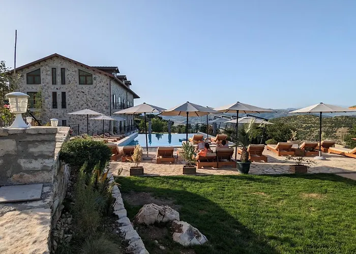 Gle-alb Agrotourism Отель Tepelene