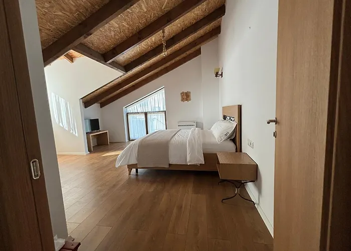 Hotel Gle-alb Agrotourism 4*