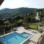Gle-alb Agrotourism Τεπελένι