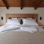 Ξενοδοχείο Gle-alb Agrotourism 4*