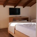 Gle-alb Agrotourism 4* Τεπελένι