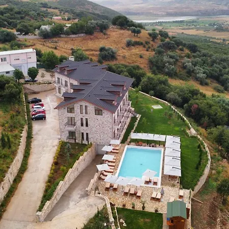 Gle-alb Agrotourism 4* Tepelenë