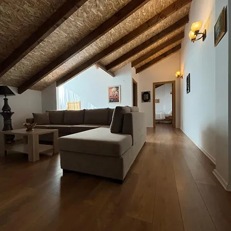 Gle-alb Agrotourism 4* Tepelene