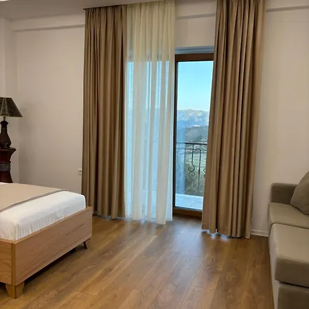 Gle-alb Agrotourism Otel Tepelene