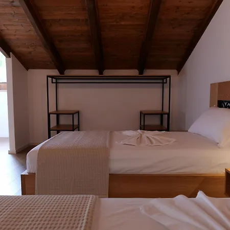 Hotel Gle-alb Agrotourism 4*